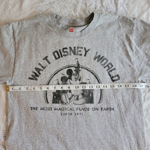 Walt Disney World T-Shirt - Picture 5 of 6